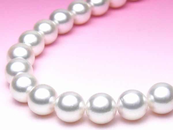 アコヤ真珠ネックレス（8.5～8.0ミリ）