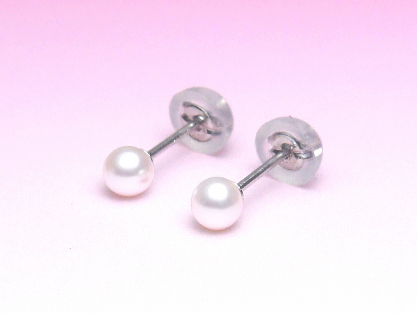 Pt（プラチナ）アコヤ真珠ピアス（3.5～3.0mm/直結タイプ）