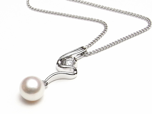 アコヤ真珠ペンダント（7ミリ）