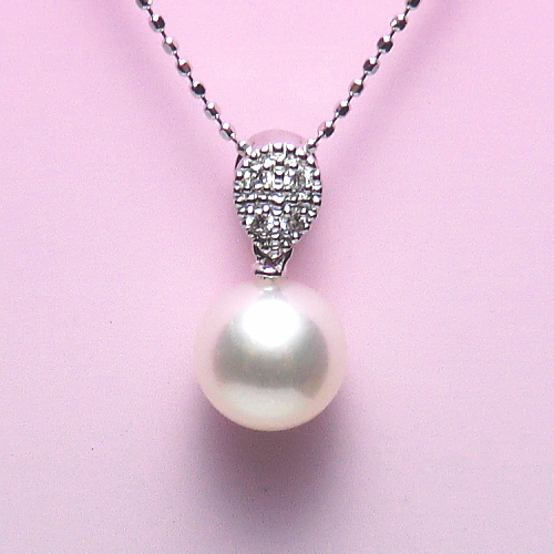 K18WGアコヤ真珠ダイヤ入りペンダント（8ミリ/チェーン有無選択可）：真珠専門エイチパールドットコム