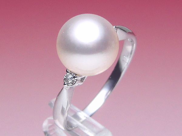 【オーロラ花珠】アコヤ真珠ダイヤ入りリング(プラチナ製/オーロラ花珠鑑別書付き)