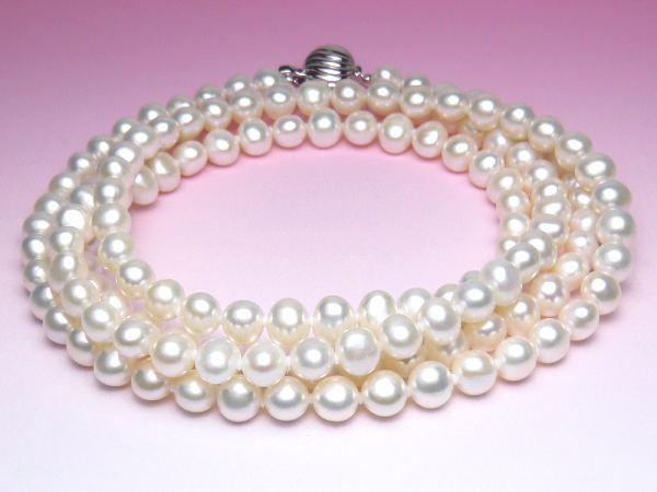 淡水真珠ロングネックレス（ホワイトカラー／ 8.0～7.0ミリ／120cm