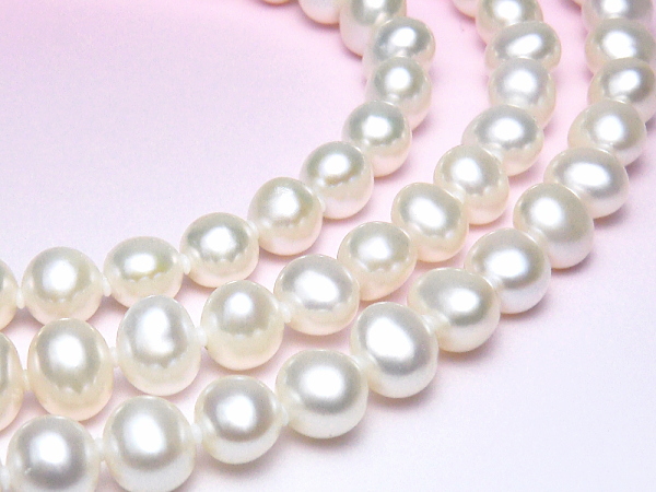 淡水真珠ロングネックレス（ホワイトカラー／ 8.0～7.0ミリ／120cm） ：真珠専門エイチパールドットコム