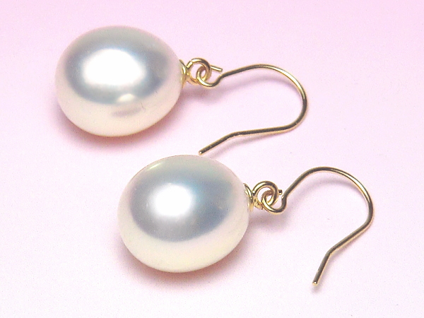 K18YG淡水真珠ピアス
