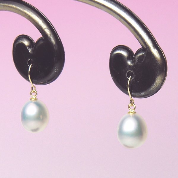 K18YG淡水真珠ピアス