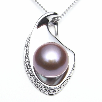 淡水真珠ペンダント（10mm）