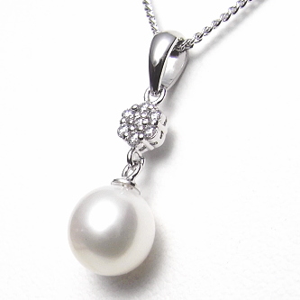 淡水真珠ペンダント（8mm）