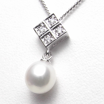 淡水真珠ペンダント（8mm）