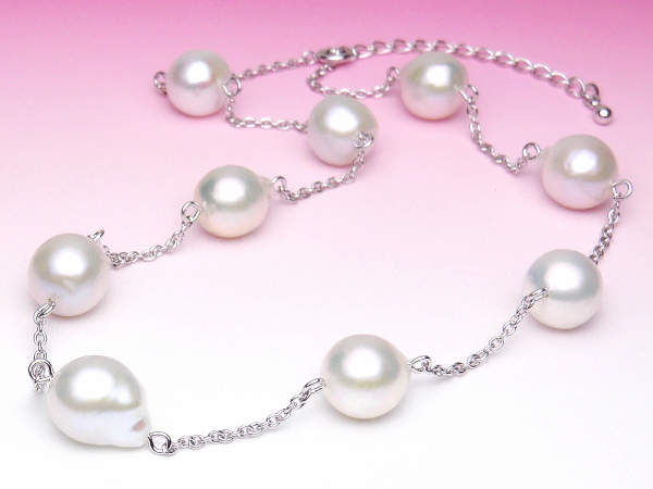 淡水真珠ステーションネックレス（11.0～10.5ミリ）