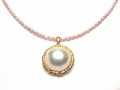 超ベビーサイズの淡水真珠ネックレス（ピンクカラー） 使用例2