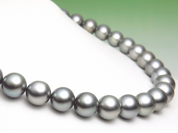 黒蝶真珠ネックレス（グレーカラー）
