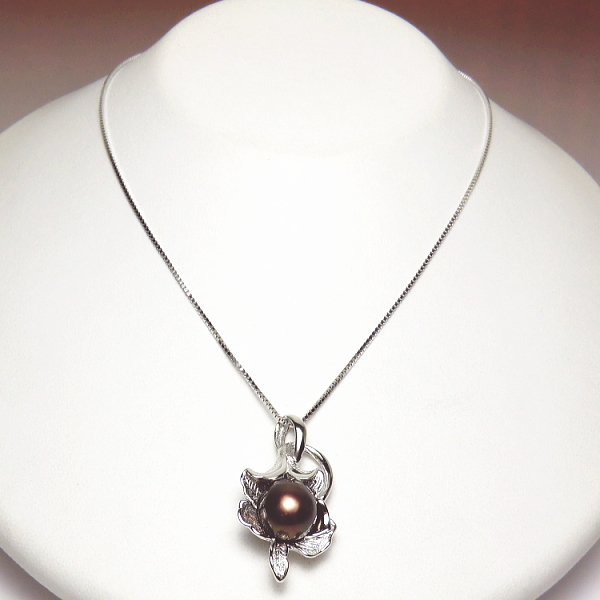 「ショコラカラー」黒蝶真珠ペンダント（ショコラパール） 全体