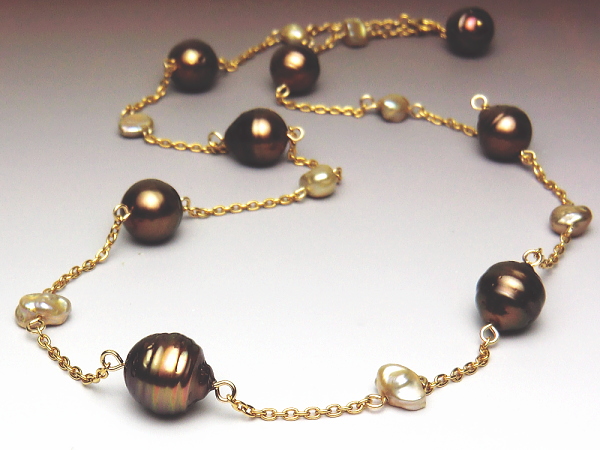 黒蝶真珠＆淡水真珠ステーションネックレス